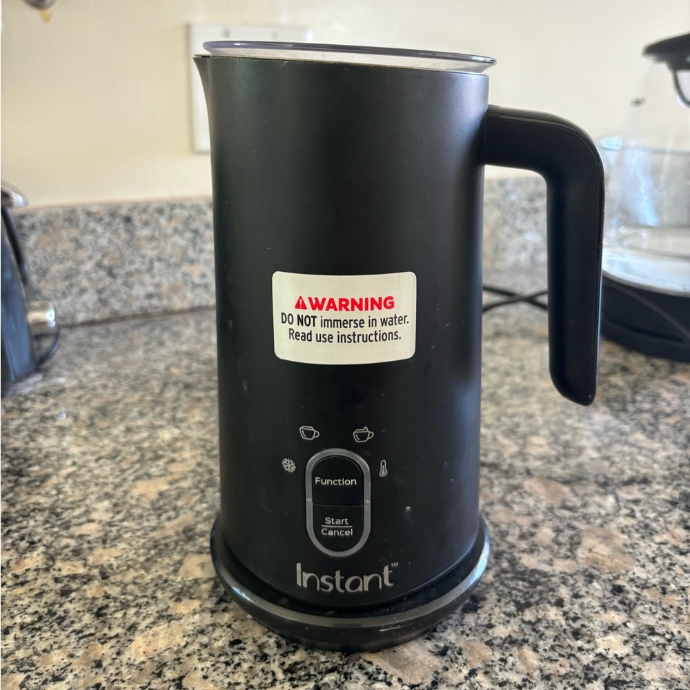 Instant Milk Frother, 4-in-1 Steamer, Hot and Cold Foam Maker and Milk Warmer